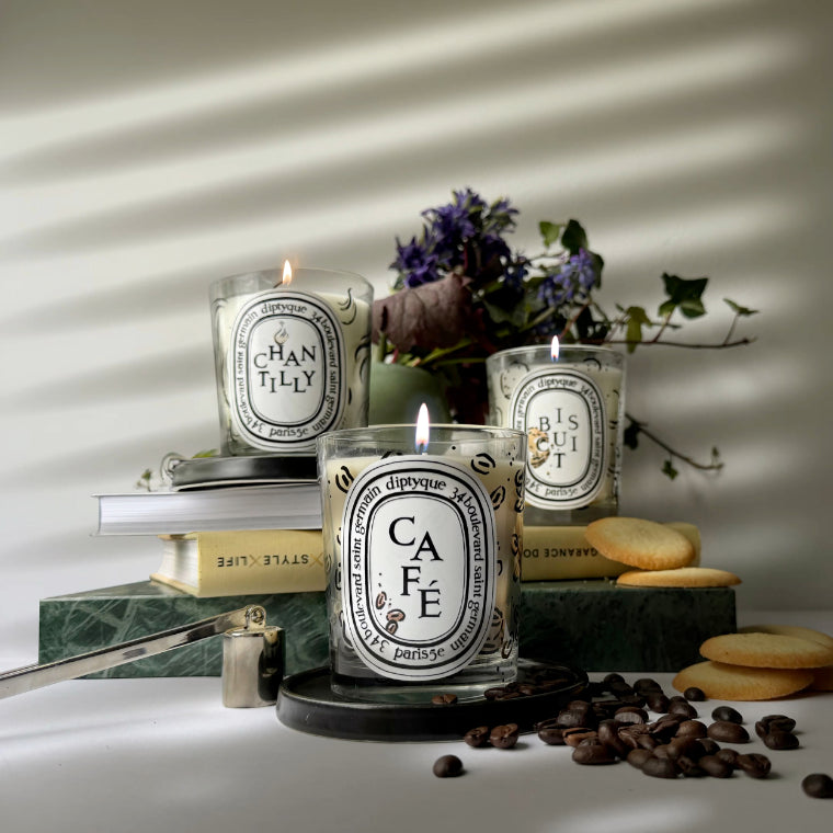 Auswahl an Kerzen passend zum Thema der Kolumne