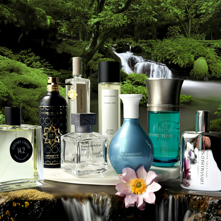 Auswahl an Parfums passend zum Thema der Kolumne
