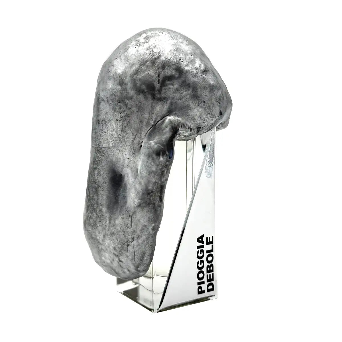 Filippo Sorcinelli - Atmosphere d’Emotion - Pioggia Debole Parfumflakon mit skulpturaler silberner Hülle auf weißem Hintergrund