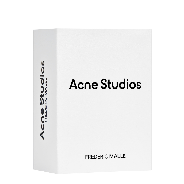 Frédéric Malle - Acne Studios by Frédéric Malle schlichte weiße Verpackung mit schwarzer Schrift minimalistisch vor weißem Hintergrund